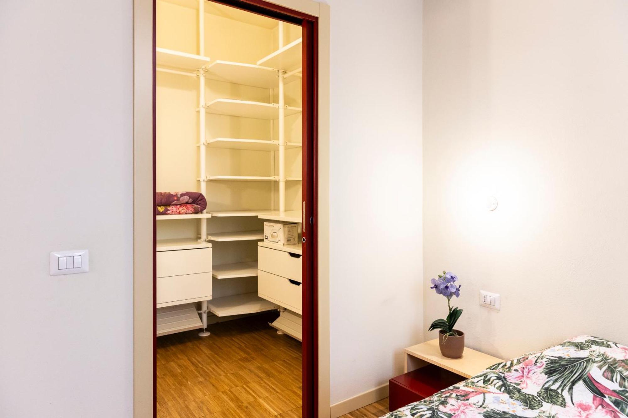 Easy Central Flat Milan Exterior photo